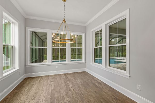 12-web-or-mls-2399